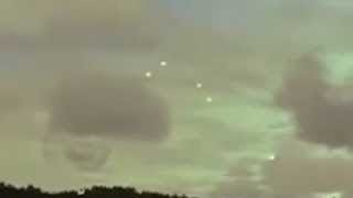 Watch Fast Moving UFO and Orb Fleet over Honolulu, Hawaii - FindingUFO