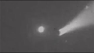 Watch Huge Brightly Lit Diamond Shaped UFO Sighted On Night Vision Camera. May 20, 2023