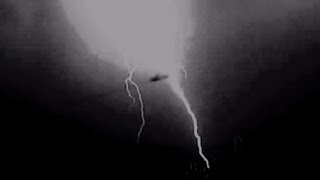 Watch UFO Spotted During Lightning Storm over Rio de Janeiro, Brazil - FindingUFO