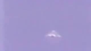 Watch UFO Sighting with Flying Saucer above Salto, Uruguay - FindingUFO