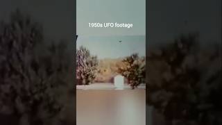 Watch UFO Footage 1950s #alien #ufoキャッチャー #flyingsaucer #uap #extraterrestrial #shorts